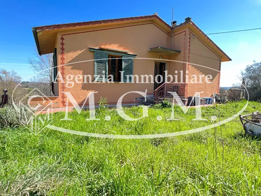 Immagine 1 di Villa in vendita  a Santa Maria A Monte