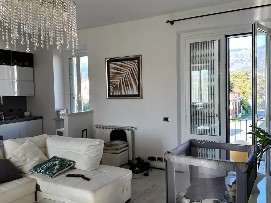 Immagine 3 di Appartamento in vendita  a Massa