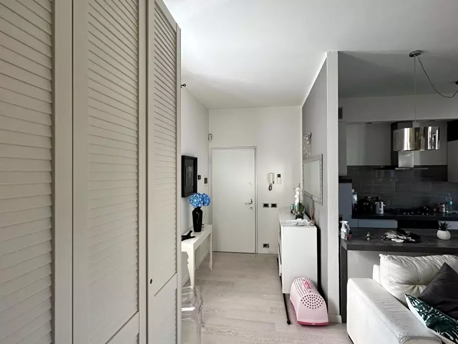 Immagine 4 di Appartamento in vendita  a Massa