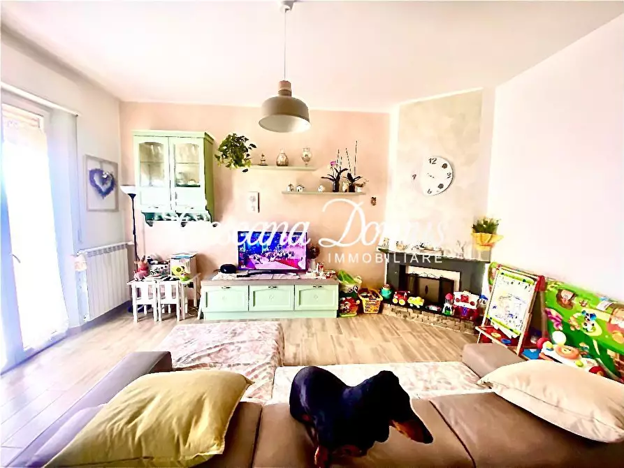 Immagine 1 di Appartamento in vendita  a Siena