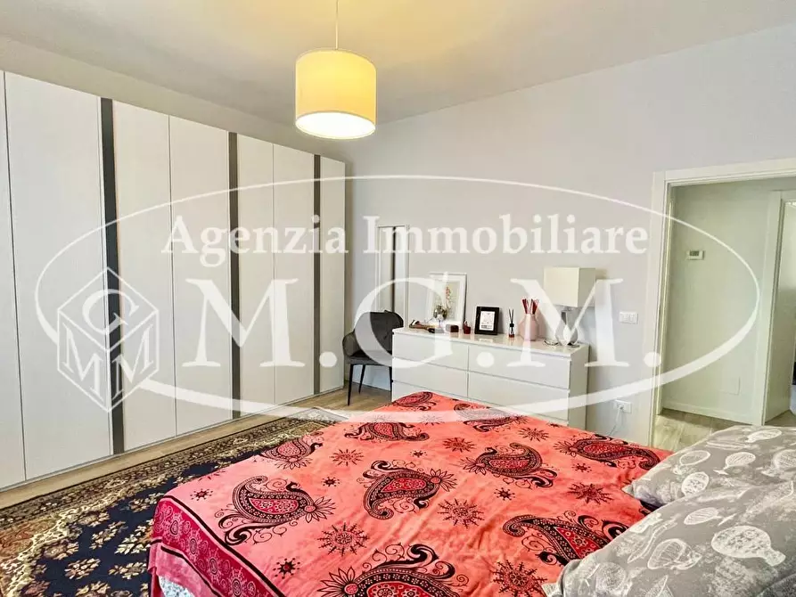 Immagine 30 di Appartamento in vendita  a Santa Maria A Monte