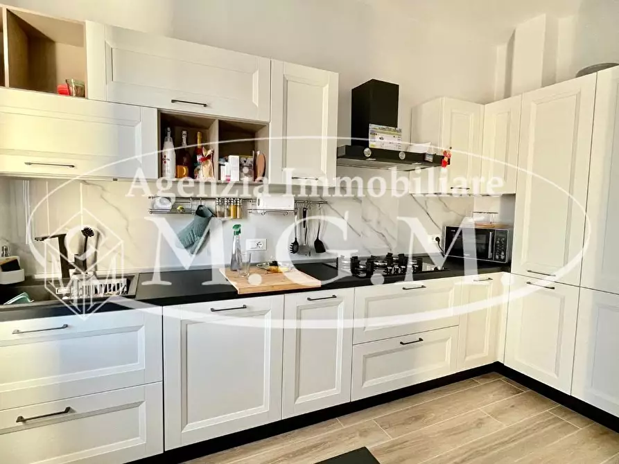 Immagine 13 di Appartamento in vendita  a Santa Maria A Monte