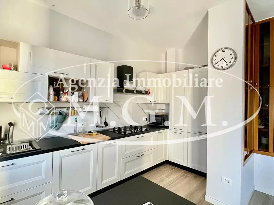 Immagine 14 di Appartamento in vendita  a Santa Maria A Monte