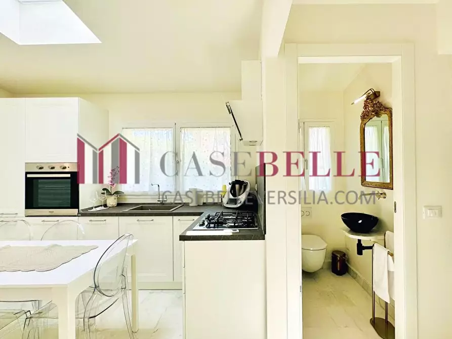 Immagine 4 di Appartamento in affitto  a Forte Dei Marmi