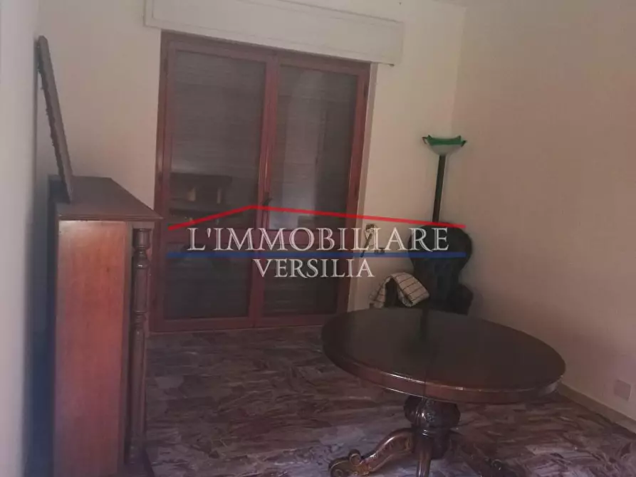 Immagine 11 di Villa in vendita  a Carrara