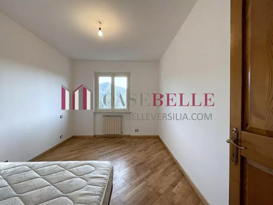 Immagine 75 di Villa in vendita  a Camaiore