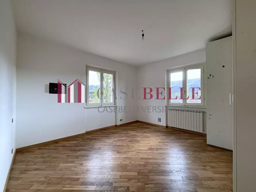 Immagine 48 di Villa in vendita  a Camaiore