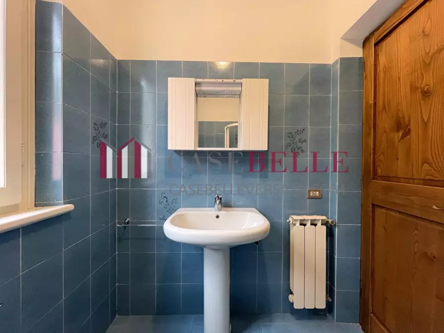 Immagine 17 di Villa in vendita  a Camaiore