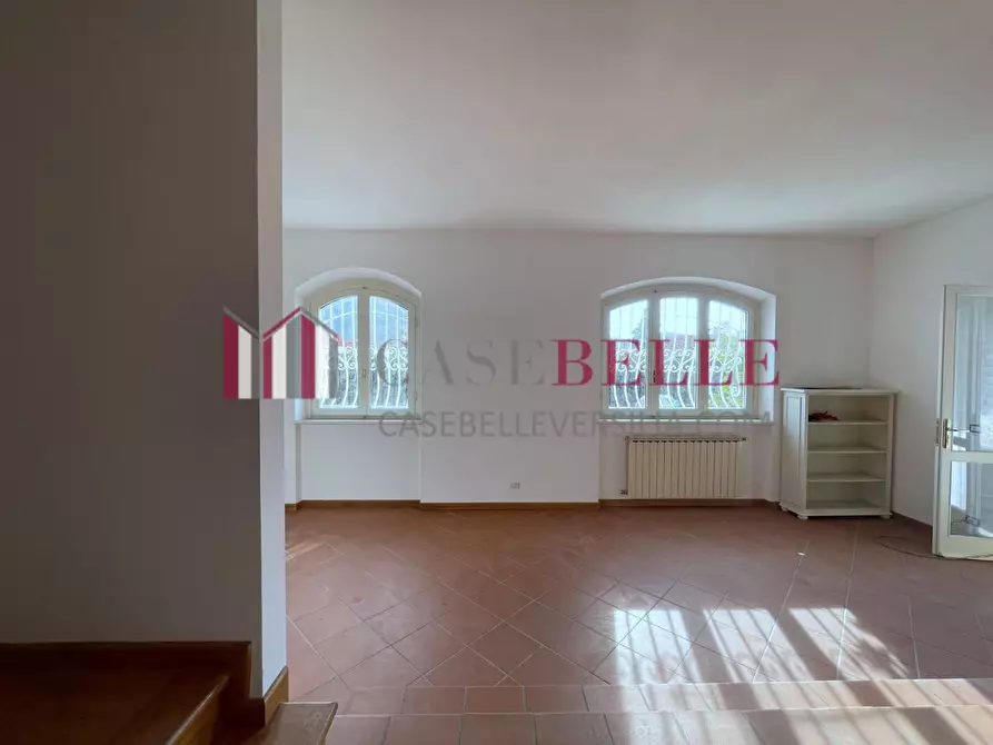 Immagine 18 di Villa in vendita  a Camaiore