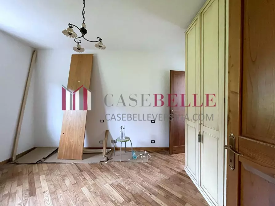 Immagine 37 di Villa in vendita  a Camaiore