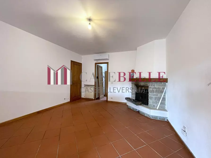 Immagine 23 di Villa in vendita  a Camaiore