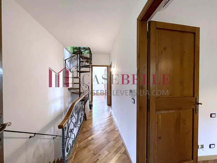 Immagine 55 di Villa in vendita  a Camaiore