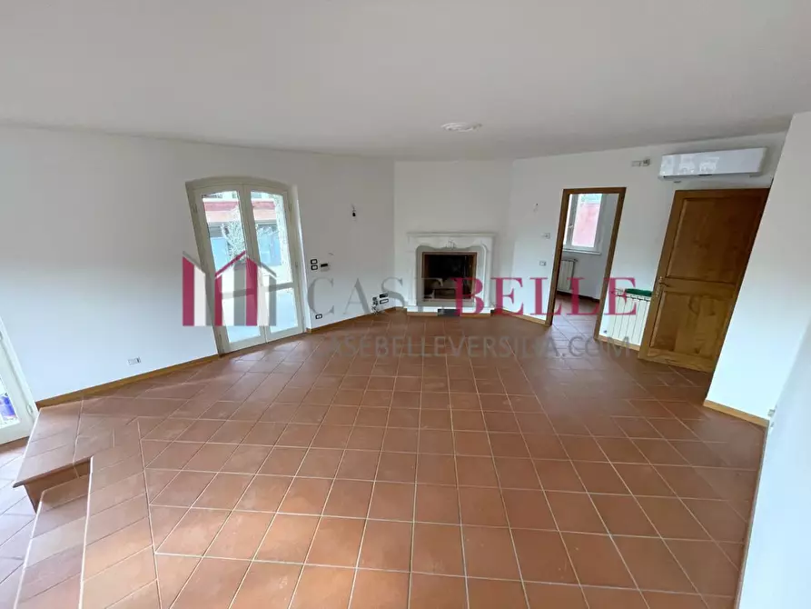 Immagine 82 di Villa in vendita  a Camaiore