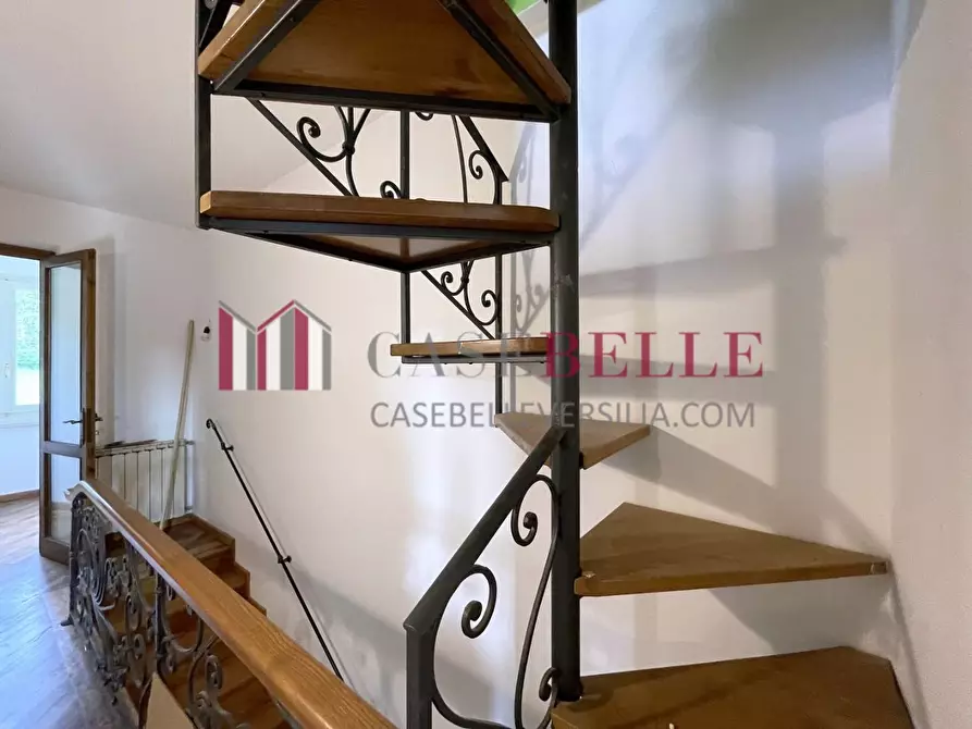 Immagine 79 di Villa in vendita  a Camaiore