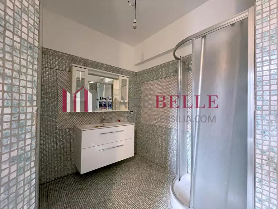 Immagine 67 di Villa in vendita  a Camaiore