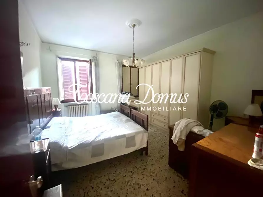 Immagine 5 di Appartamento in vendita  a Siena