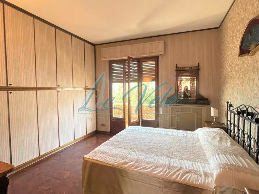 Immagine 8 di Appartamento in vendita  a Massa