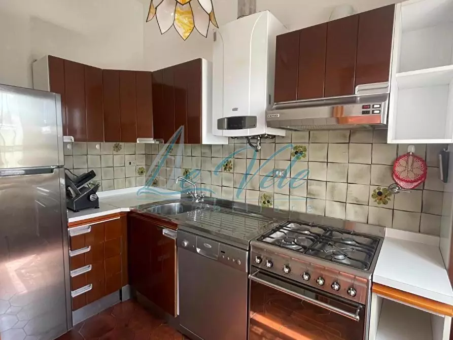 Immagine 7 di Appartamento in vendita  a Massa