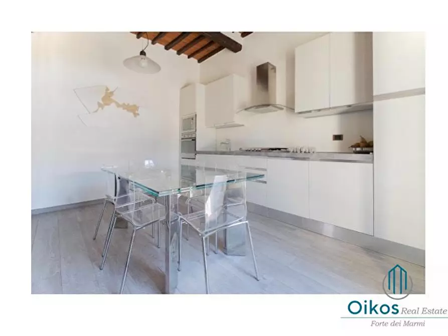 Immagine 16 di Villa in affitto  a Forte Dei Marmi