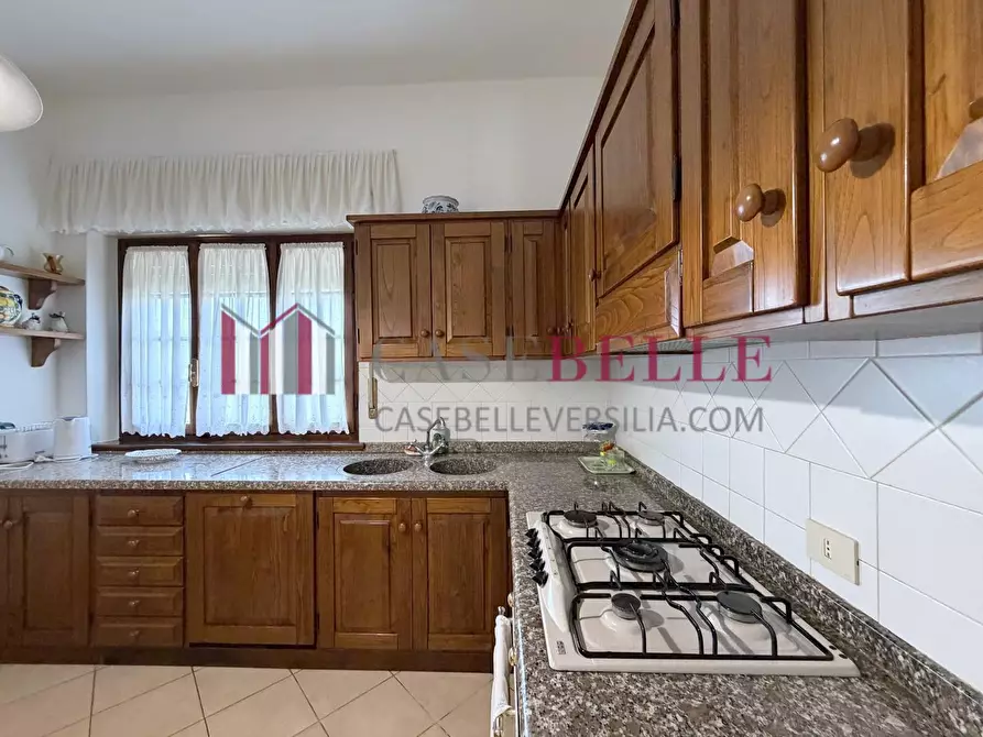 Immagine 22 di Casa indipendente in vendita  a Camaiore