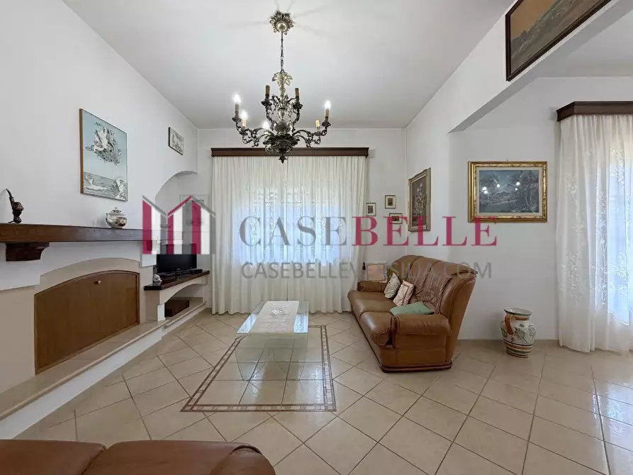 Immagine 8 di Casa indipendente in vendita  a Camaiore