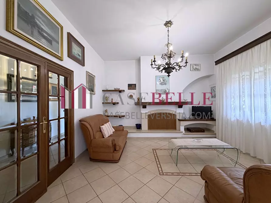 Immagine 18 di Casa indipendente in vendita  a Camaiore