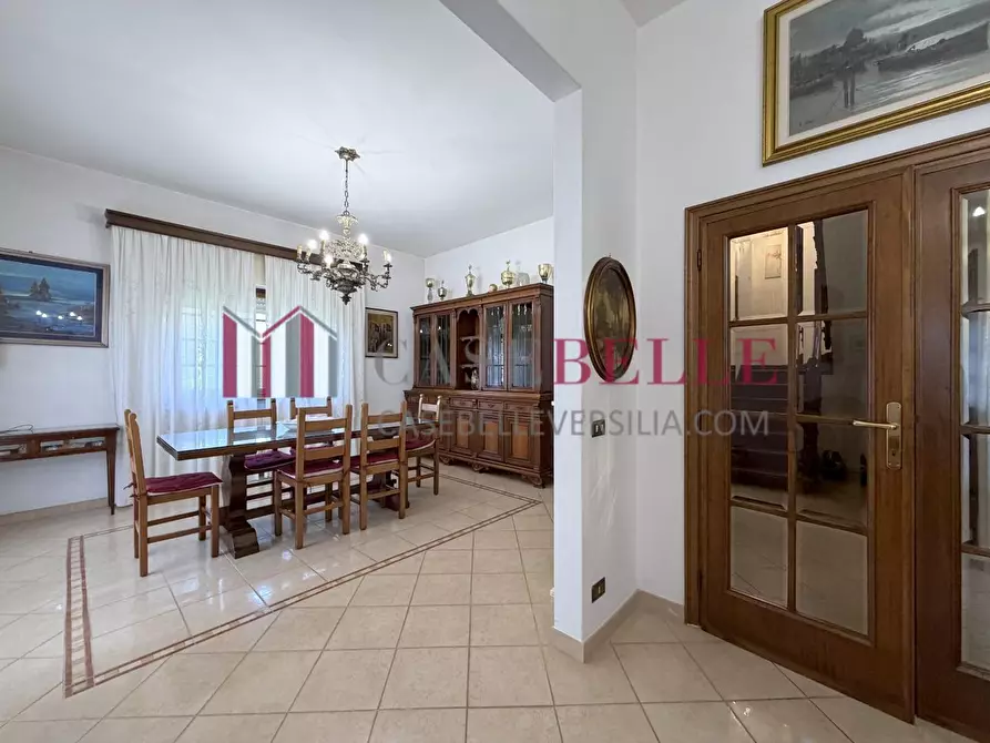 Immagine 13 di Casa indipendente in vendita  a Camaiore