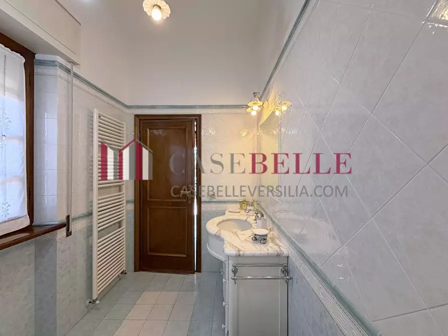Immagine 5 di Casa indipendente in vendita  a Camaiore