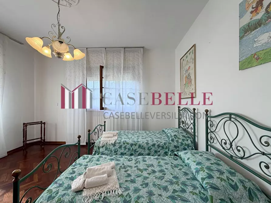 Immagine 37 di Casa indipendente in vendita  a Camaiore
