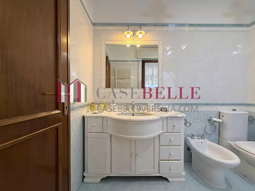 Immagine 4 di Casa indipendente in vendita  a Camaiore