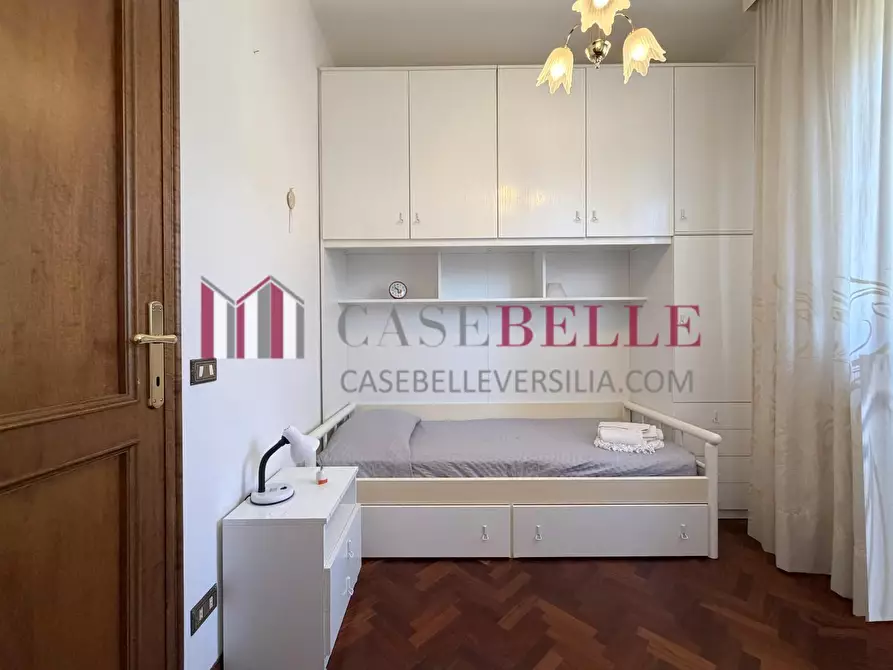 Immagine 49 di Casa indipendente in vendita  a Camaiore