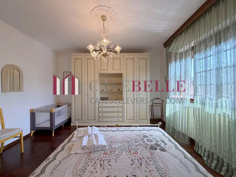 Immagine 45 di Casa indipendente in vendita  a Camaiore