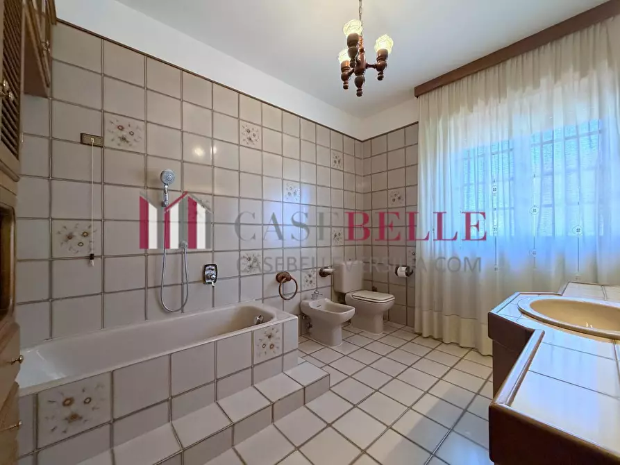 Immagine 53 di Casa indipendente in vendita  a Camaiore