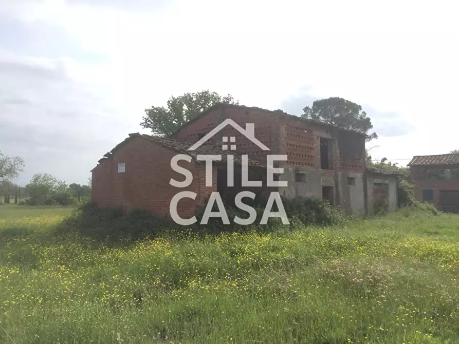 Immagine 1 di Casa colonica in vendita  a Castelfranco Di Sotto