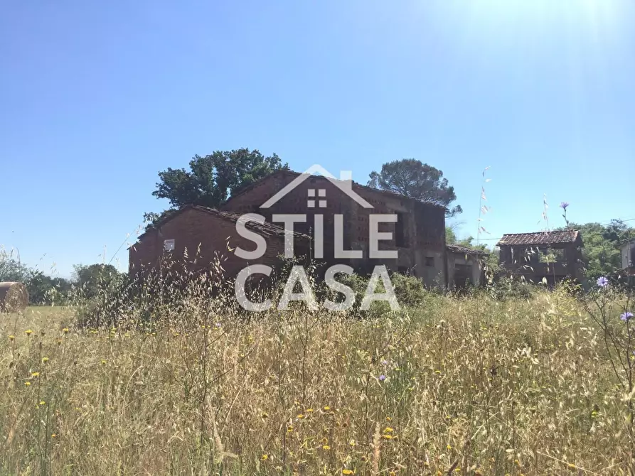 Immagine 12 di Casa colonica in vendita  a Castelfranco Di Sotto