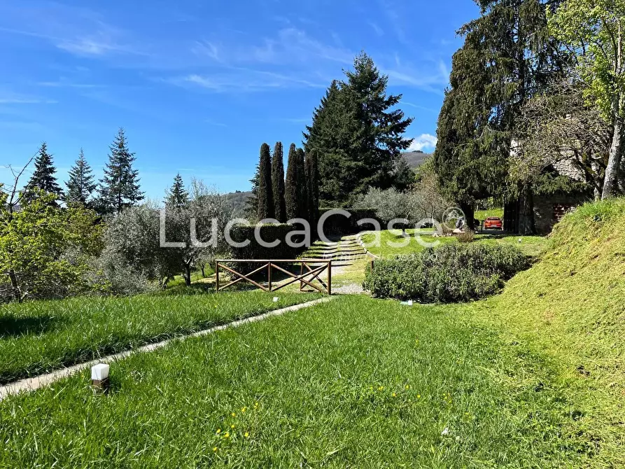 Immagine 40 di Rustico / casale in vendita  a Pescaglia