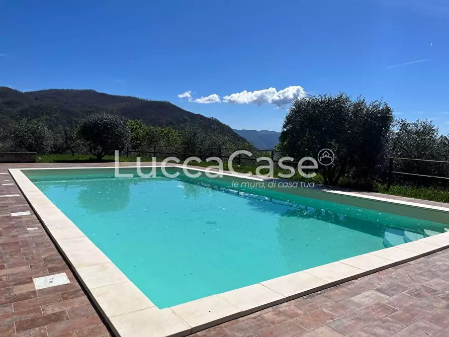 Immagine 7 di Rustico / casale in vendita  a Pescaglia