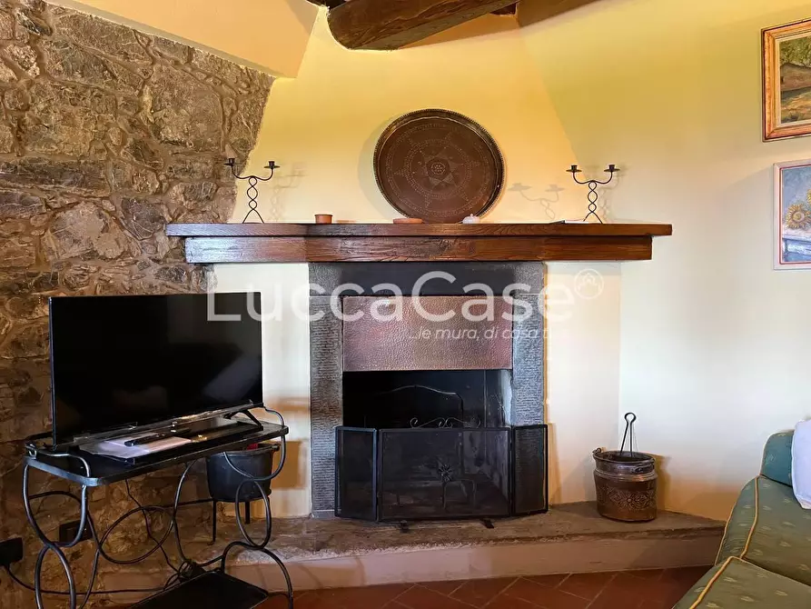 Immagine 19 di Rustico / casale in vendita  a Pescaglia