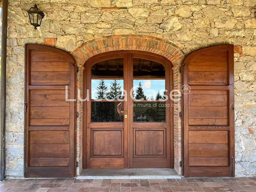 Immagine 10 di Rustico / casale in vendita  a Pescaglia