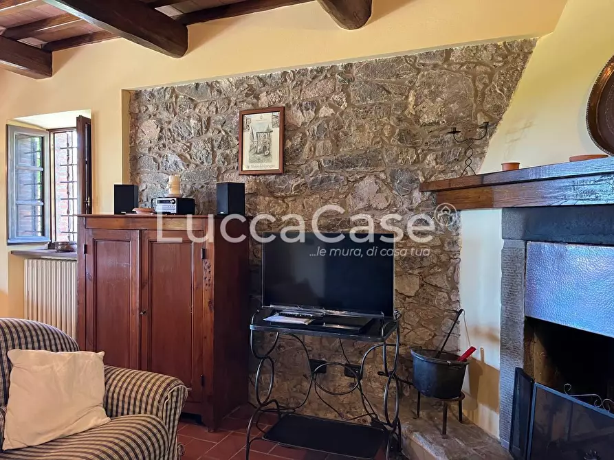 Immagine 18 di Rustico / casale in vendita  a Pescaglia