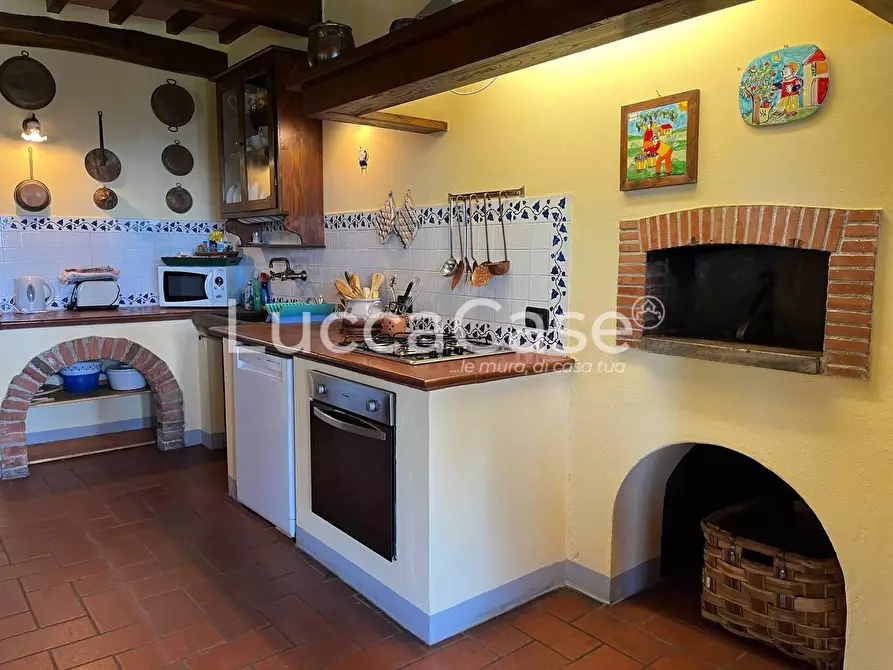 Immagine 12 di Rustico / casale in vendita  a Pescaglia