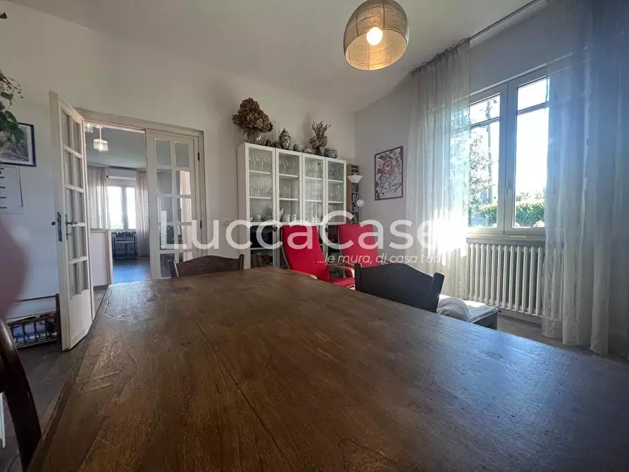 Immagine 20 di Villa in vendita  a Capannori