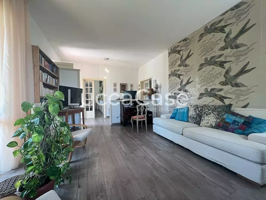 Immagine 19 di Villa in vendita  a Capannori
