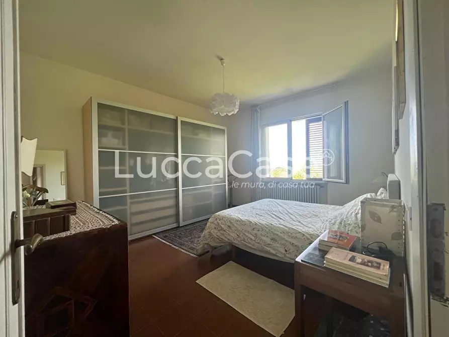 Immagine 30 di Villa in vendita  a Capannori