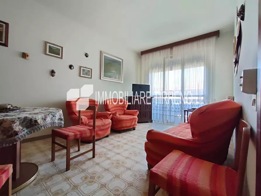 Immagine 1 di Appartamento in affitto  a Massa