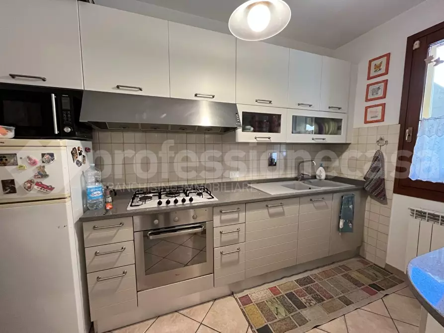 Immagine 6 di Appartamento in vendita  a Ponsacco