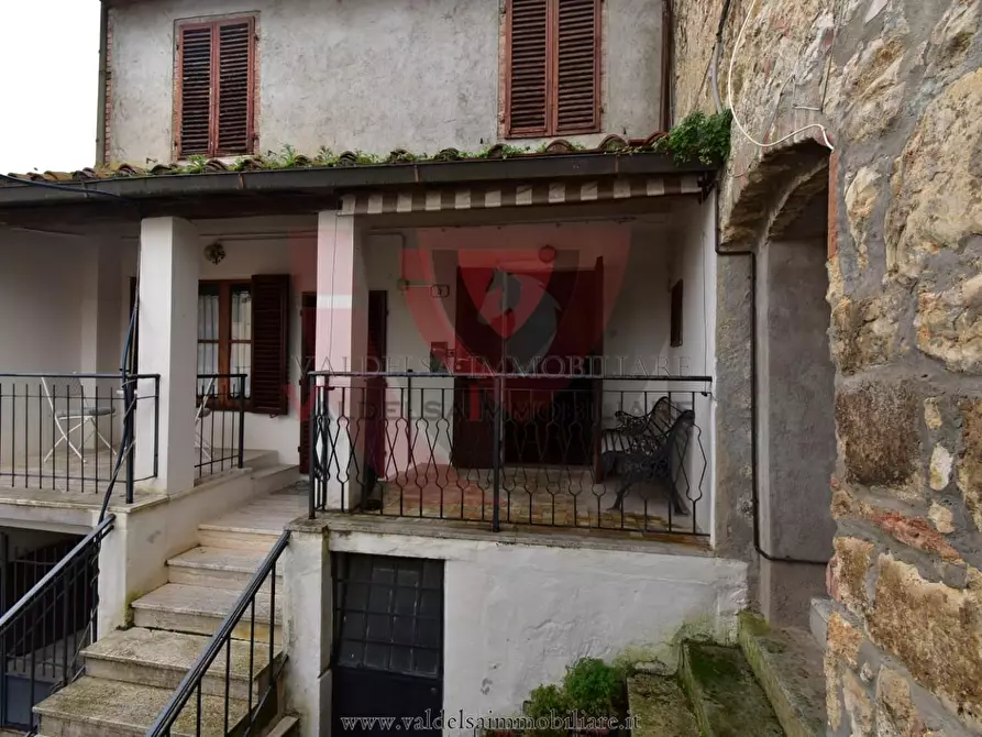 Immagine 12 di Appartamento in vendita  a Monteriggioni