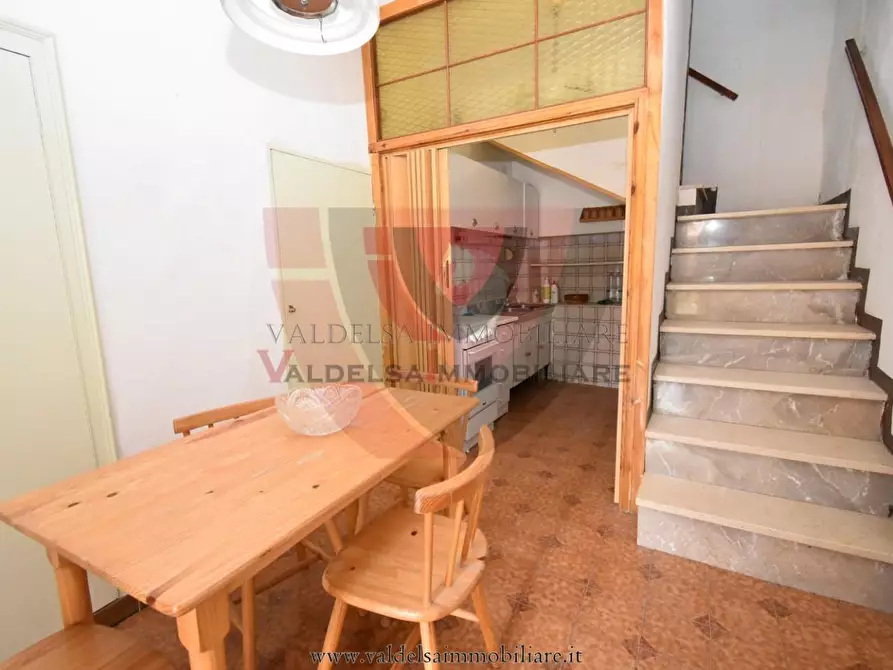 Immagine 14 di Appartamento in vendita  a Monteriggioni