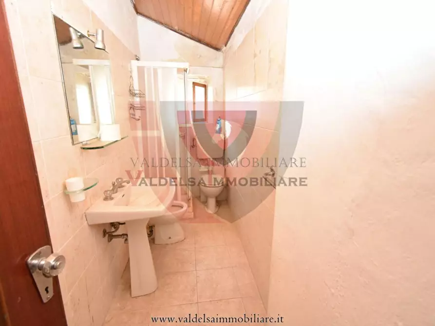 Immagine 27 di Appartamento in vendita  a Monteriggioni