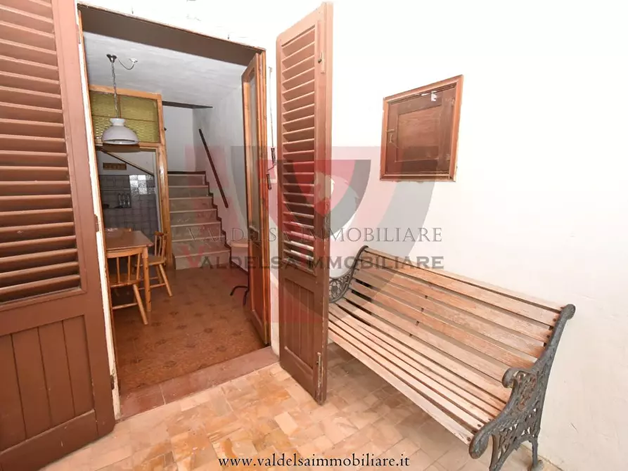 Immagine 8 di Appartamento in vendita  a Monteriggioni